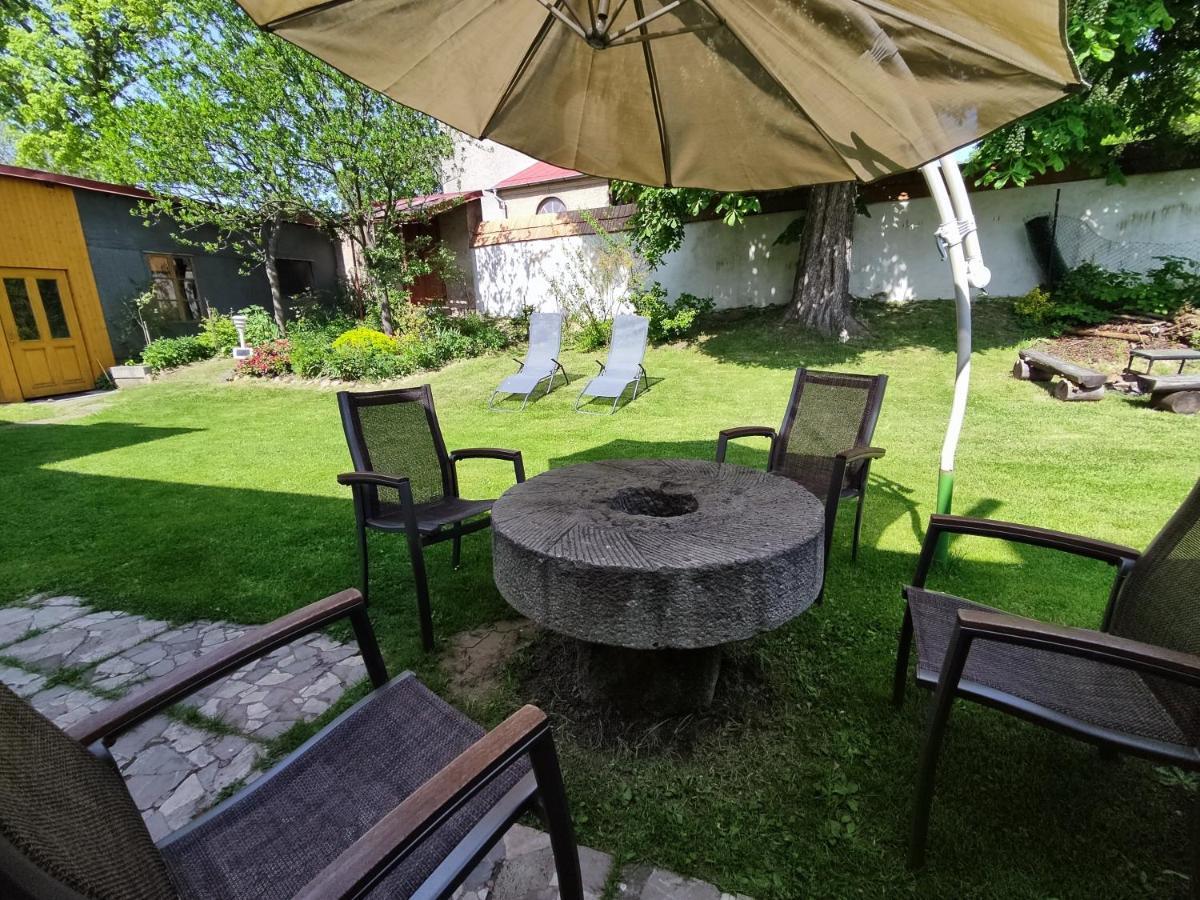 Apartman Utvina Bagian luar foto